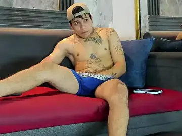 Stripchat Free Live Porn of jayy18_