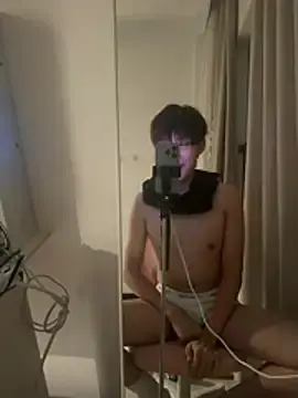 Stripchat Watch Live Sex Cams of Ethan_64724