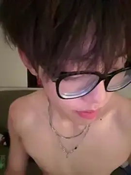 Stripchat Live Sex of Ethan_64724
