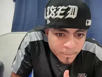 Stripchat Live Porn of freyva