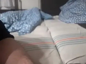 Stripchat Live Sex Cam of PawelSx