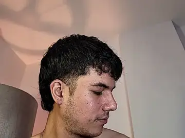 Stripchat Free Porn Cam of Derek_stud_