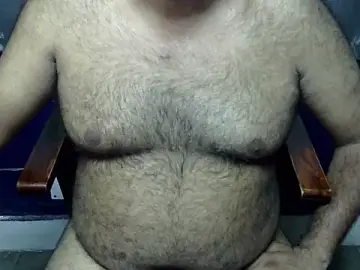 Stripchat Sex Cam of hairysubcub_70
