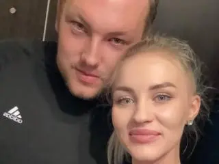 Xlovecam Live Sex of DreaamCouple69