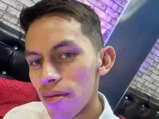 Xlovecam Watch Live Sex Cams of AnderCooper