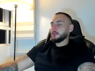 Xlovecam Adult Webcams of FrankJones