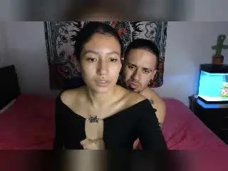 Xlovecam Nude Webcam of SophiaAndTony