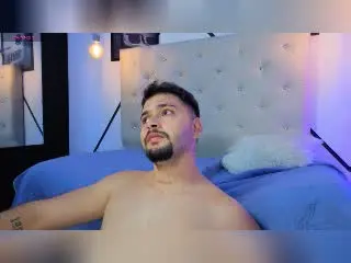 Xlovecam Sex Chat of AryanBrown