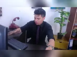Xlovecam Nude Webcam of AquilesTaylor