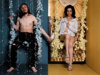 Xlovecam Live Sex Cam of JunnaAndKurt