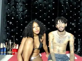 Xlovecam Watch Live Sex Cams of JeniferandBenn