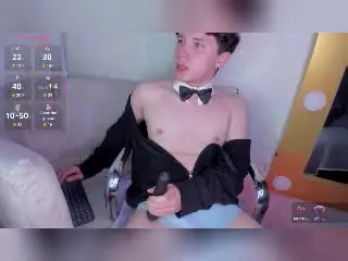 Xlovecam Nude Webcam of HoldenS