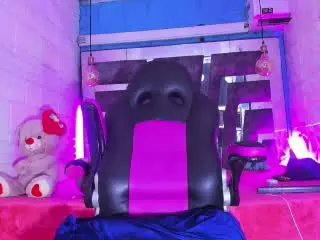 Xlovecam Private Sex Chat of RichiiHott