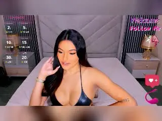 Xlovecam Sex Cam of LovelyCrissya