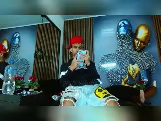 Xlovecam Best Webcam of SkinnyCuteAlyer