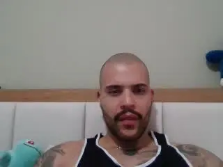 Xlovecam Sex Chat of MedellynDark