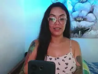 Xlovecam Adult Webcams of MikeAndLunaa