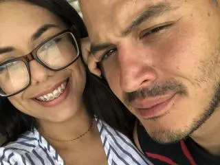 Xlovecam Adult Webcams of MikeAndLunaa