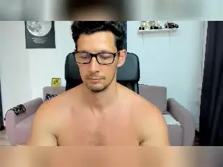 Xlovecam Sex Cam of BrutusK