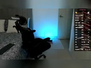 Xlovecam Best Webcam of OwenPierce