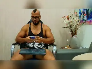Xlovecam Sex Chat of TitanMax