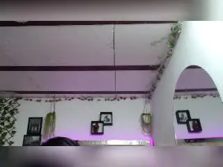 Xlovecam Live Sex of MollyXDamiam