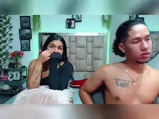 Xlovecam Adult Video Chat of MollyXDamiam